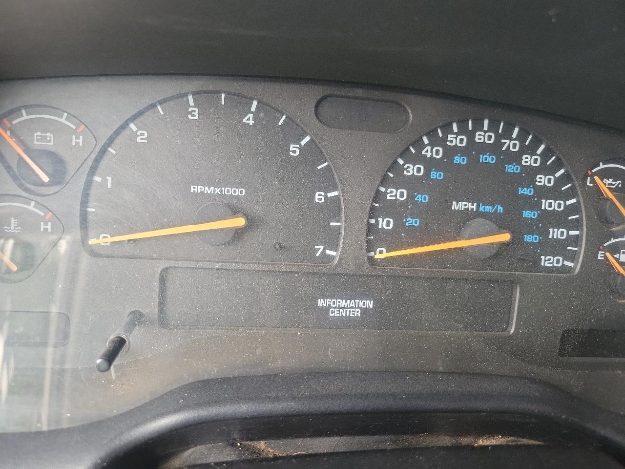 Dodge Dakota Quad Cab 2WD 2001