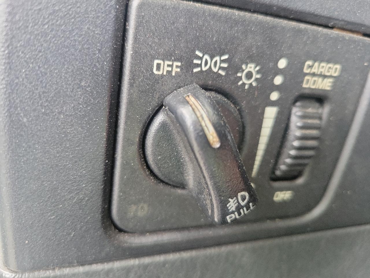 Dodge Dakota Quad Cab 2WD 2001