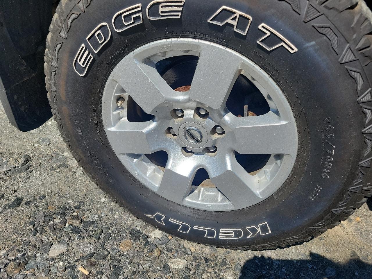 Nissan Frontier LE Crew Cab 4WD 2007