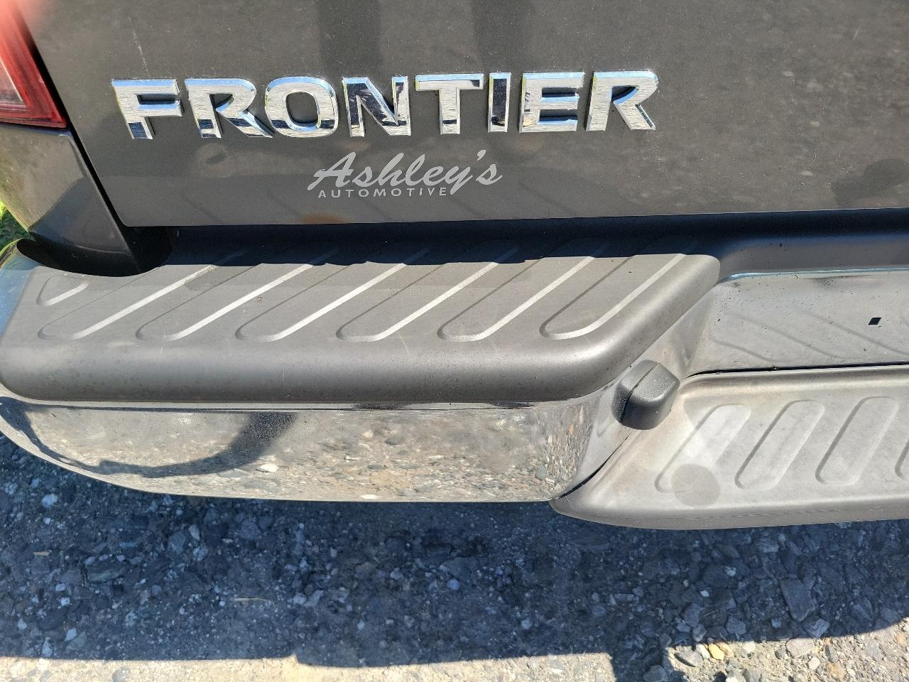 Nissan Frontier LE Crew Cab 4WD 2007