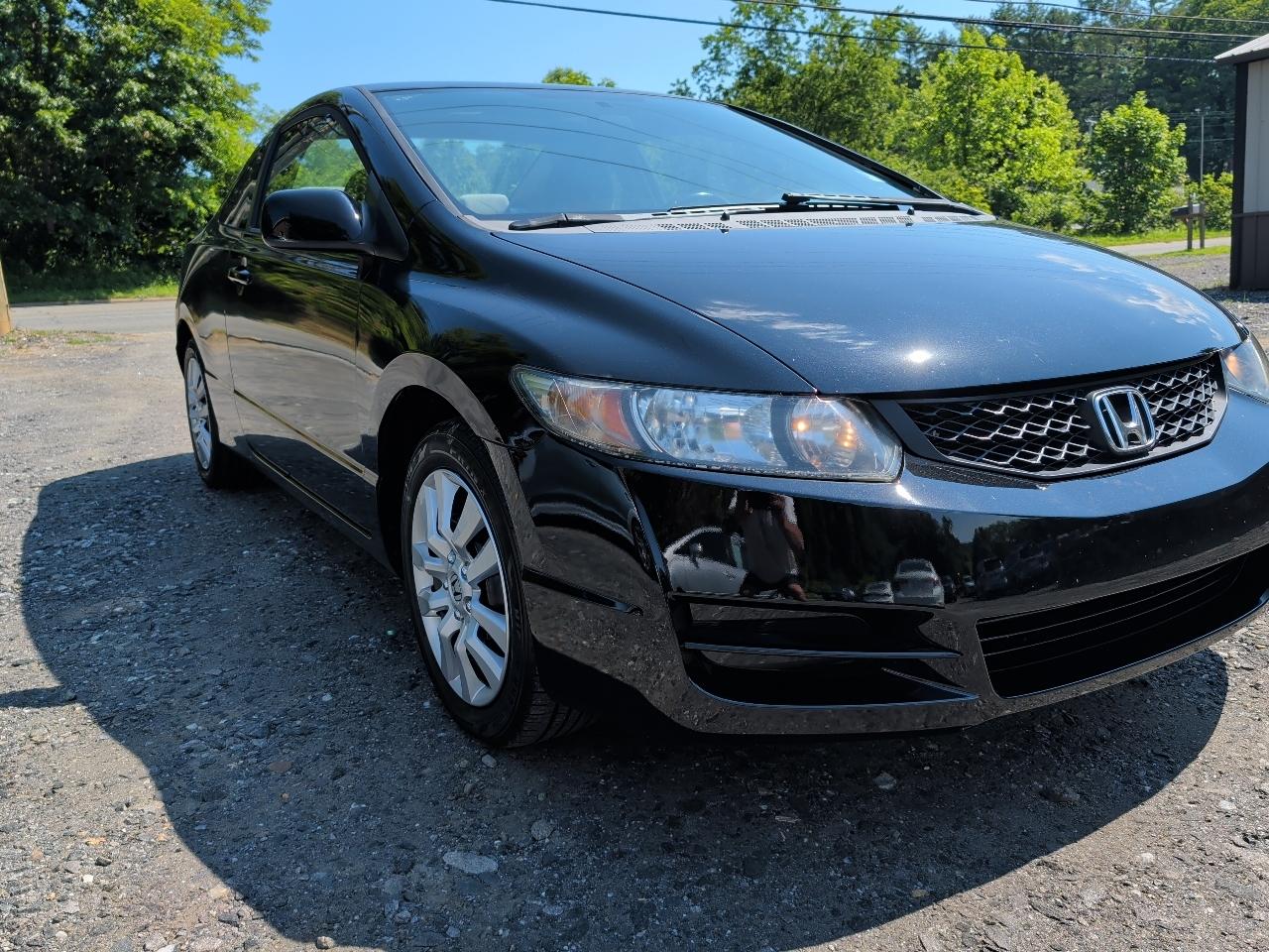 Honda Civic LX Coupe 5-Speed AT 2009
