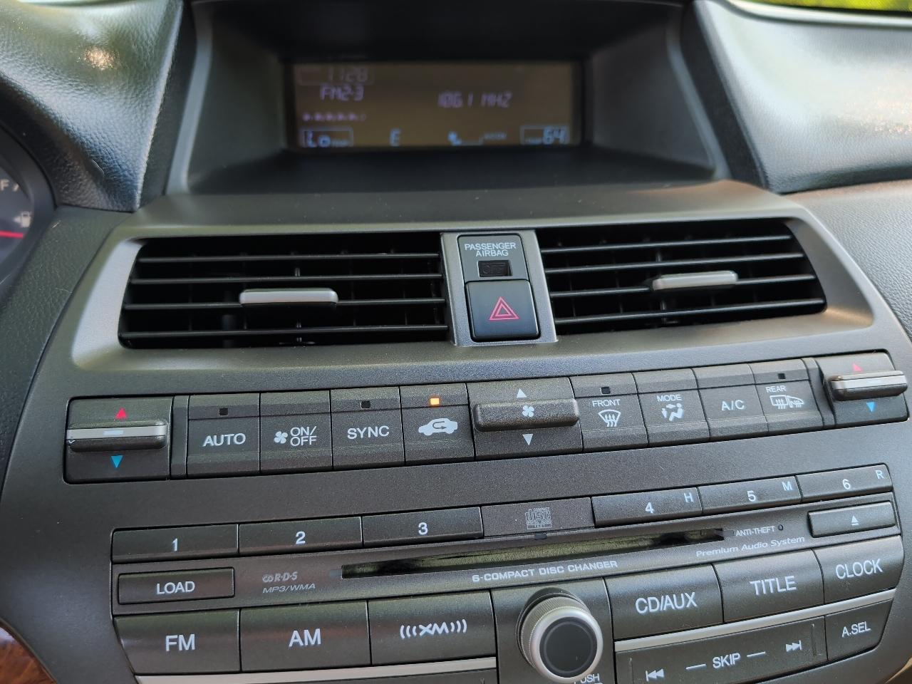 Honda Accord EX-L V-6 Sedan AT 2011