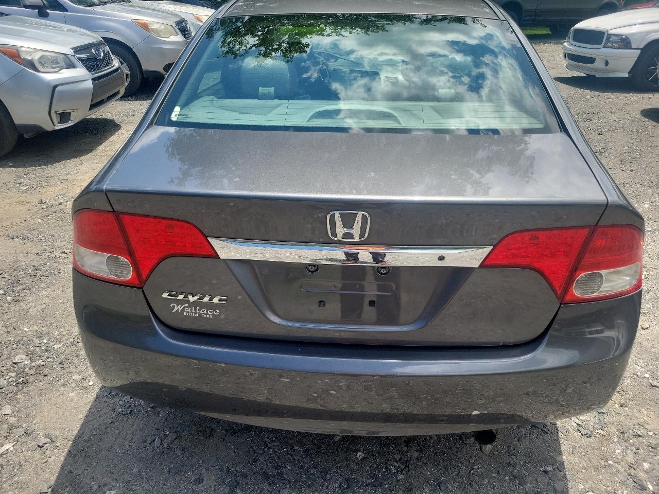 Honda Civic 1.5 4-Door Sedan 2010