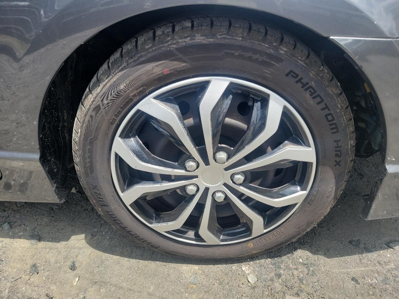 Honda Civic 1.5 4-Door Sedan 2010