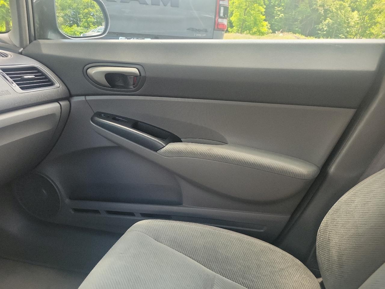 Honda Civic 1.5 4-Door Sedan 2010