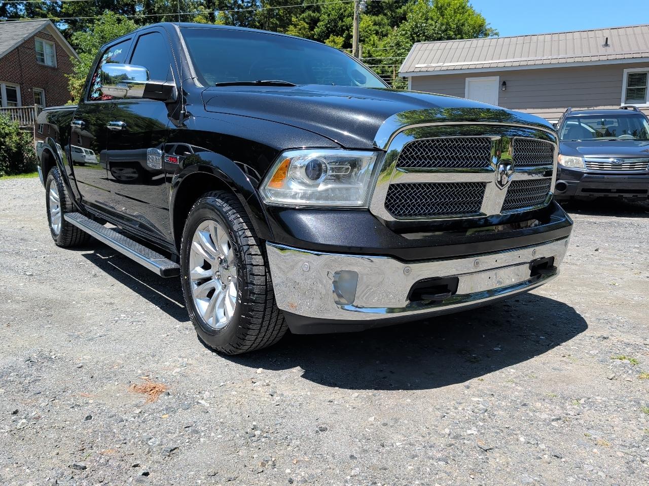 RAM 1500 Longhorn 4x4 Crew Cab 5'7" Box 2015