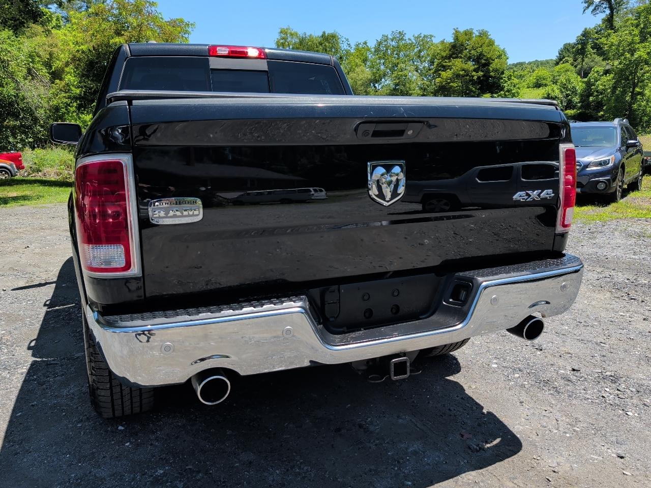 RAM 1500 Longhorn 4x4 Crew Cab 5'7" Box 2015