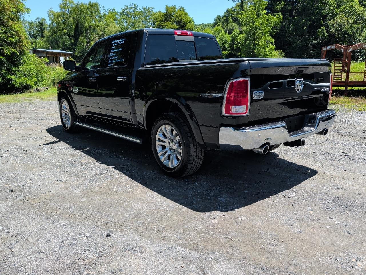 RAM 1500 Longhorn 4x4 Crew Cab 5'7" Box 2015