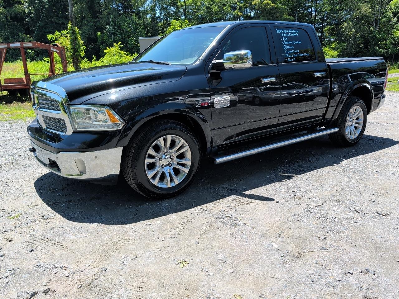 RAM 1500 Longhorn 4x4 Crew Cab 5'7" Box 2015