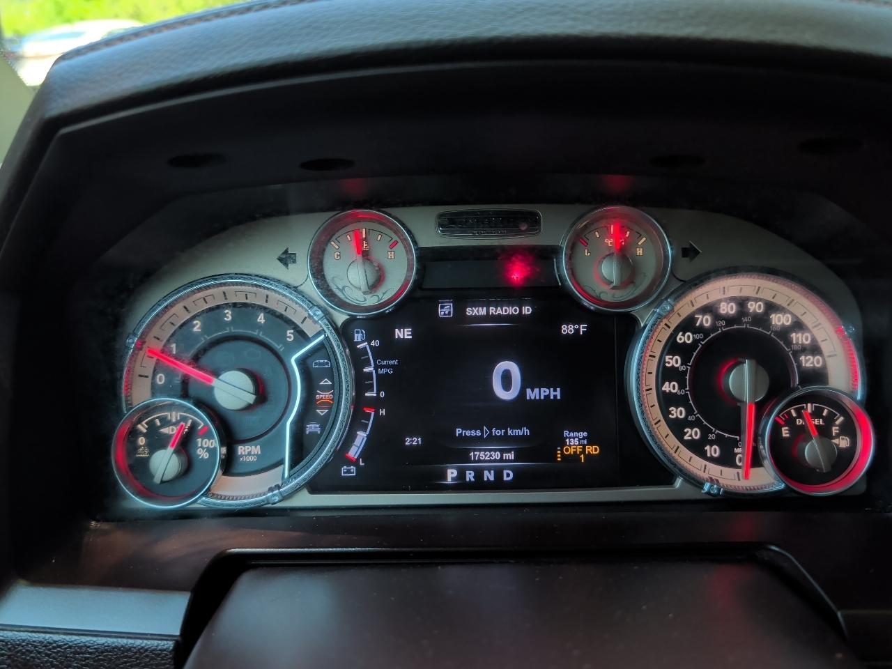 RAM 1500 Longhorn 4x4 Crew Cab 5'7" Box 2015
