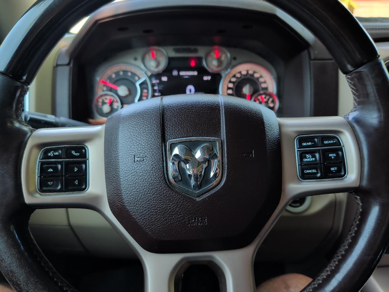 RAM 1500 Longhorn 4x4 Crew Cab 5'7" Box 2015