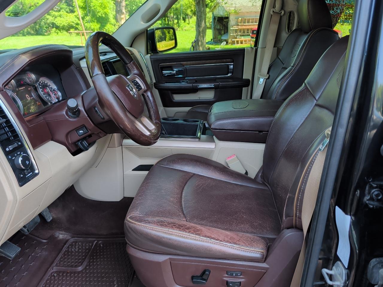 RAM 1500 Longhorn 4x4 Crew Cab 5'7" Box 2015