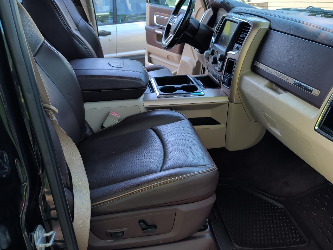 RAM 1500 Longhorn 4x4 Crew Cab 5'7" Box 2015