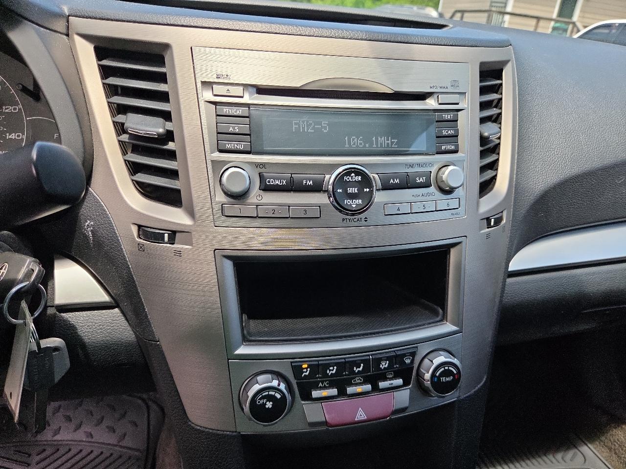 Subaru Legacy 2.5i 2011