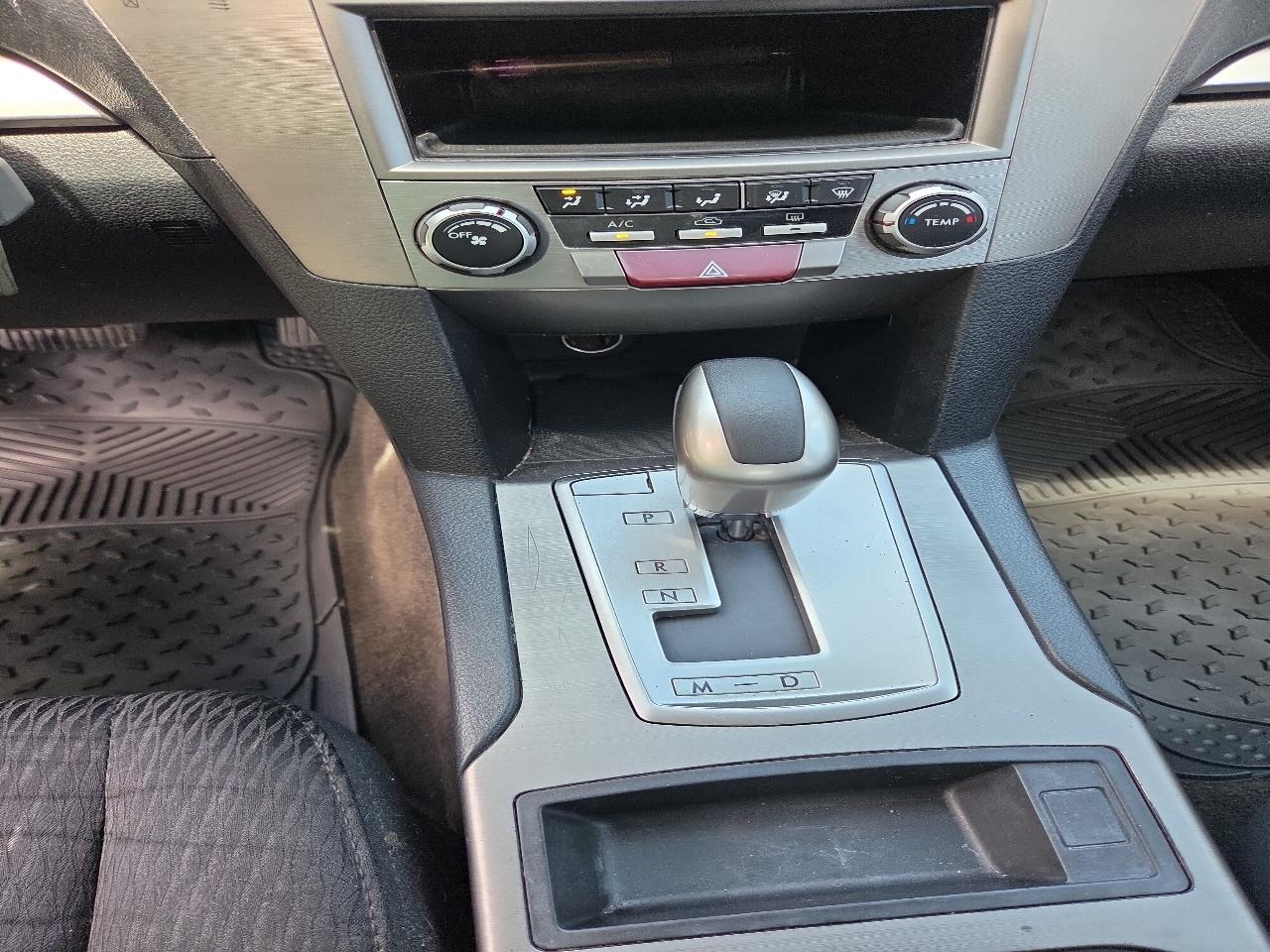 Subaru Legacy 2.5i 2011