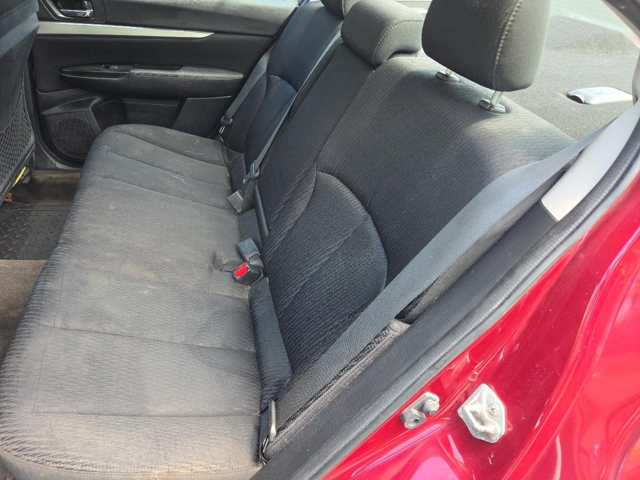Subaru Legacy 2.5i 2011