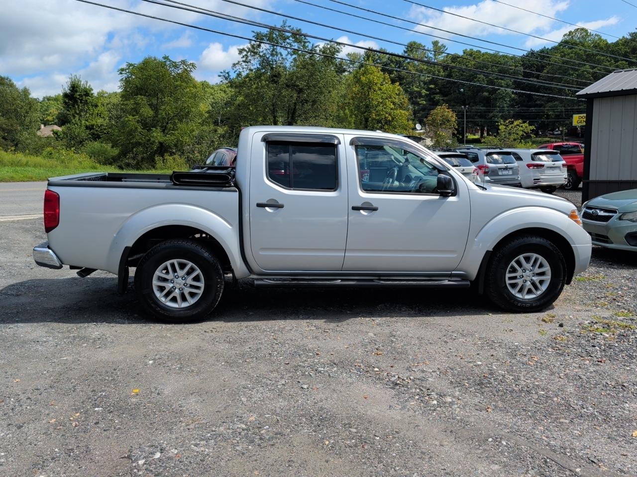 Nissan Frontier PRO-4X Crew Cab 5AT 4WD 2016