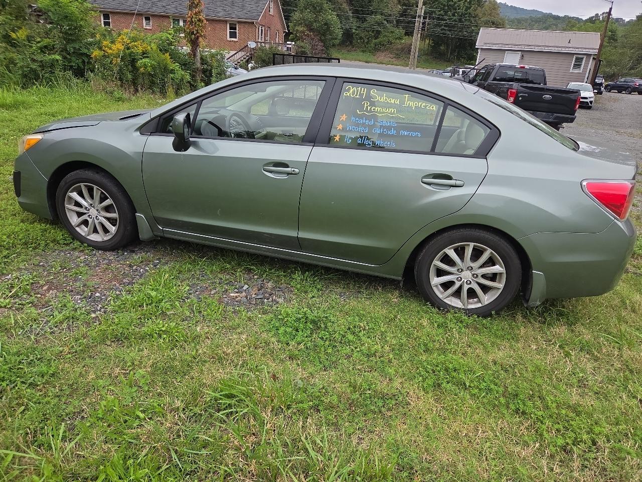 Subaru Impreza 2.0i Premium 4-Door w/All Weather Package 2014