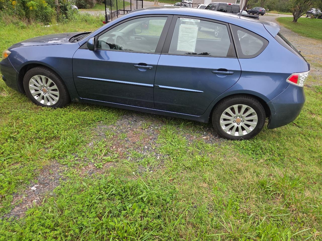 Subaru Impreza 2.5i Premium 5-Door 2011