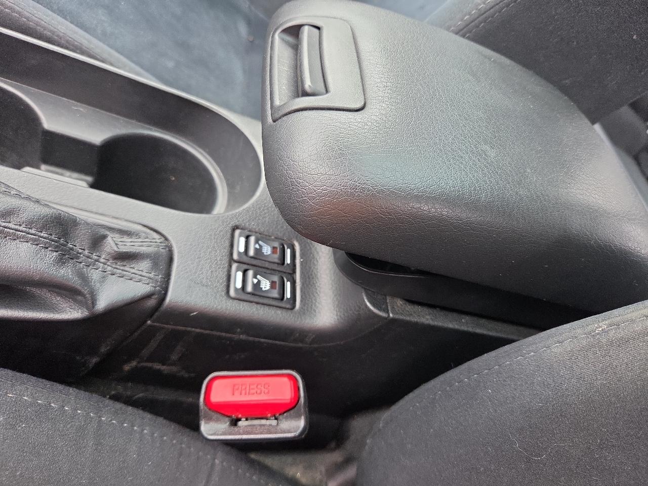 Subaru Impreza 2.5i Premium 5-Door 2011