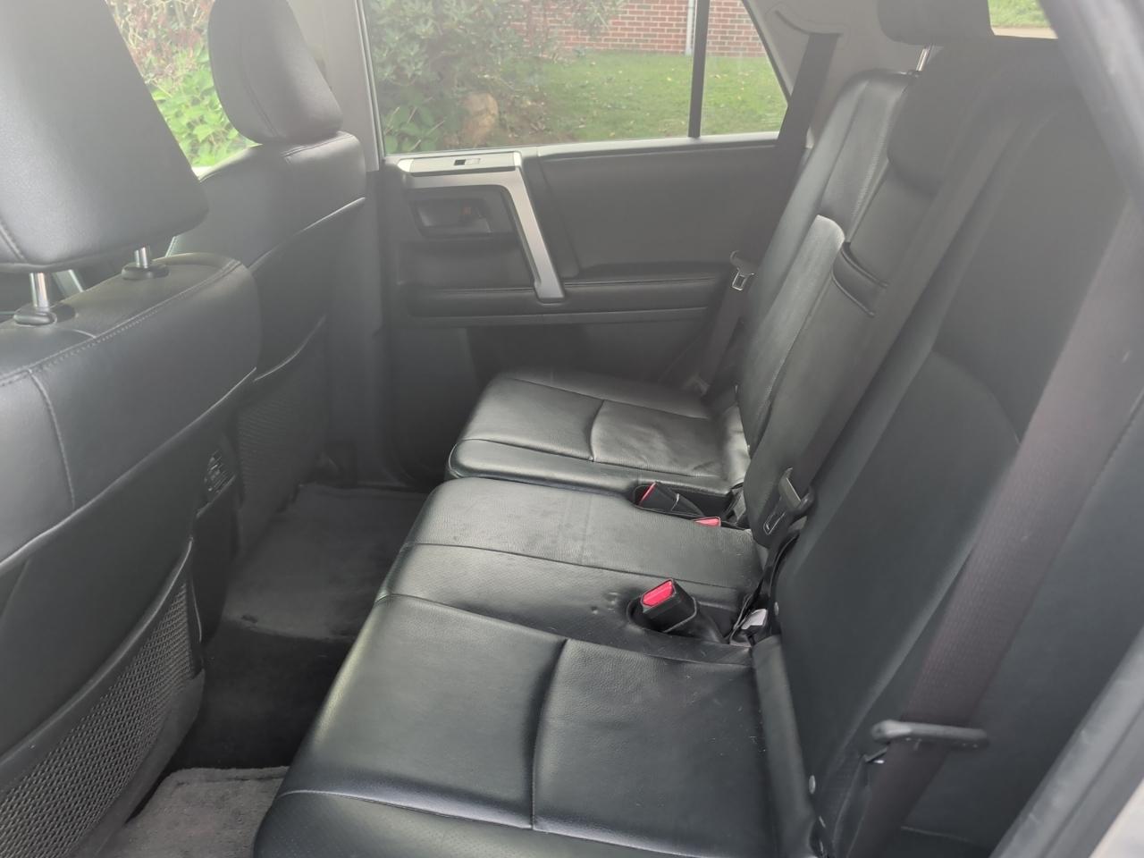 Toyota 4Runner SR5 4WD 2012