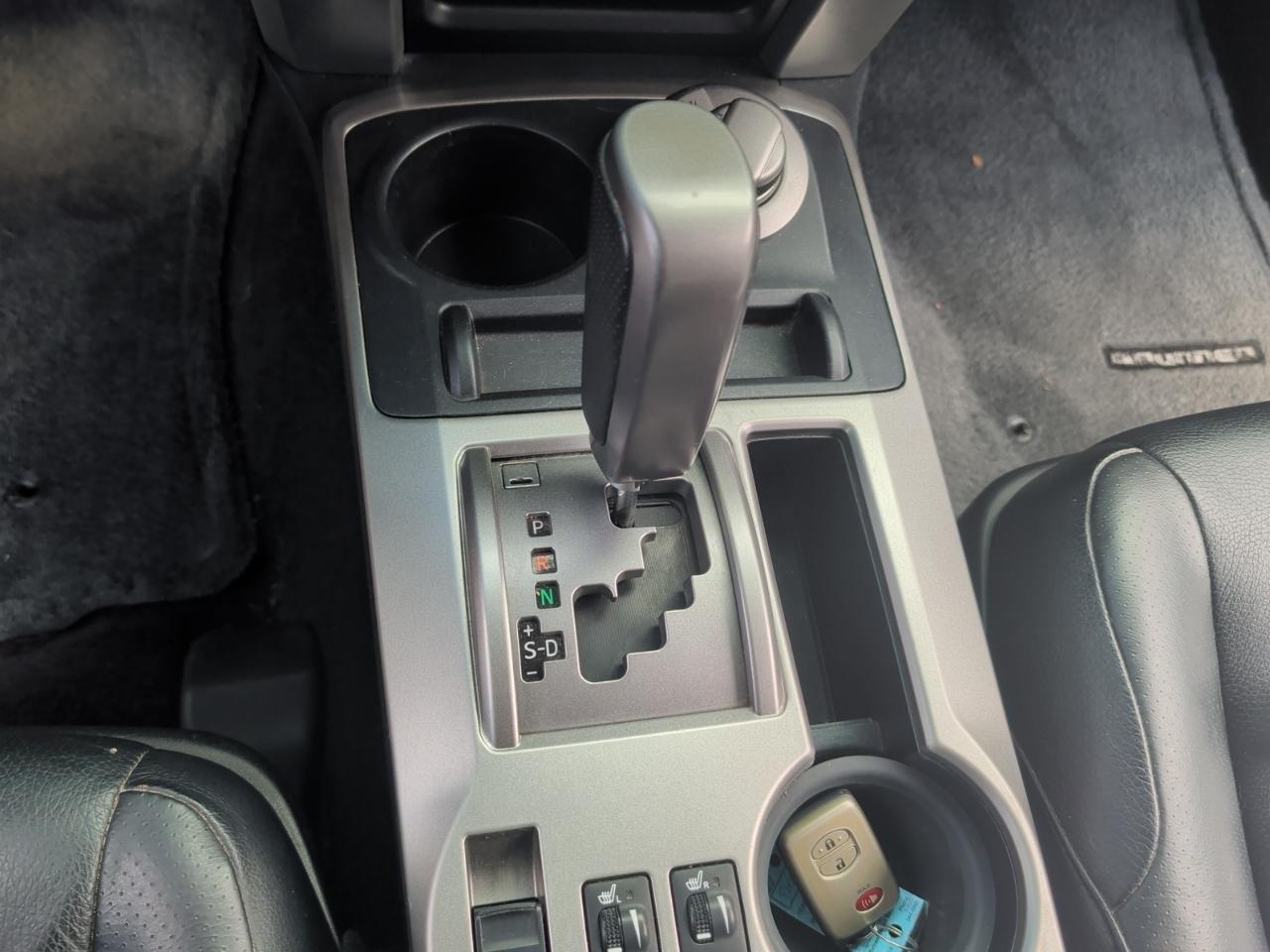 Toyota 4Runner SR5 4WD 2012