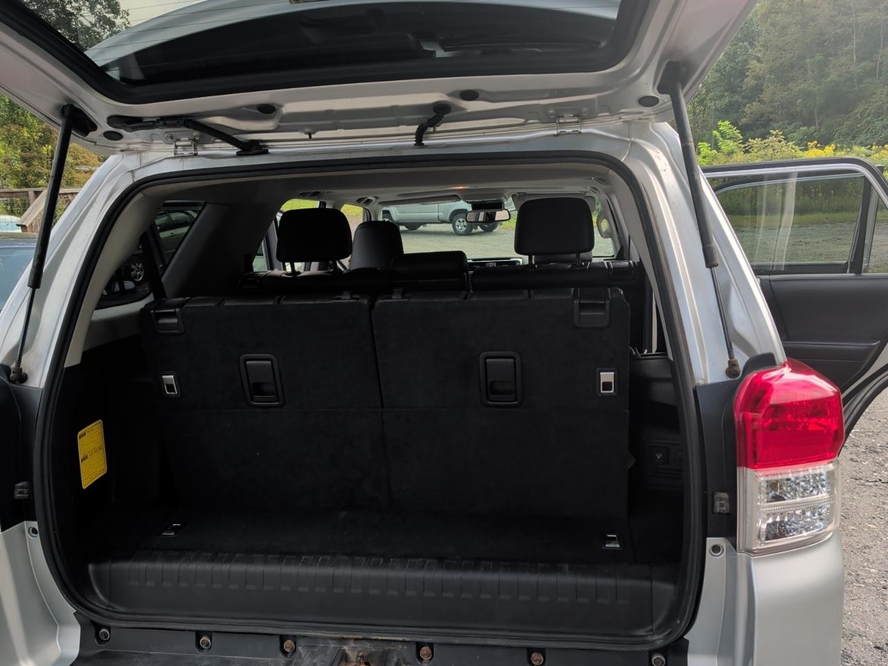 Toyota 4Runner SR5 4WD 2012