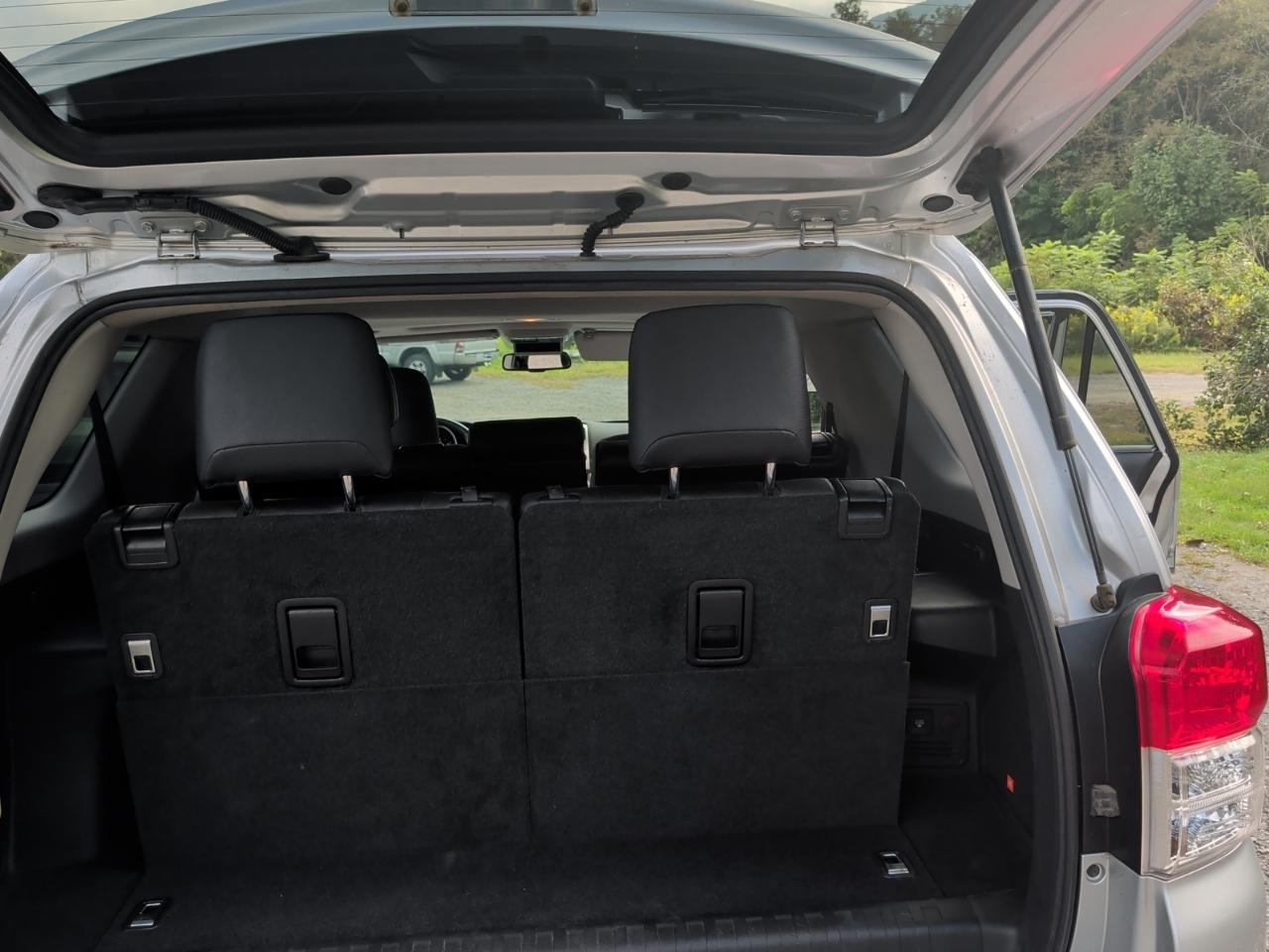 Toyota 4Runner SR5 4WD 2012