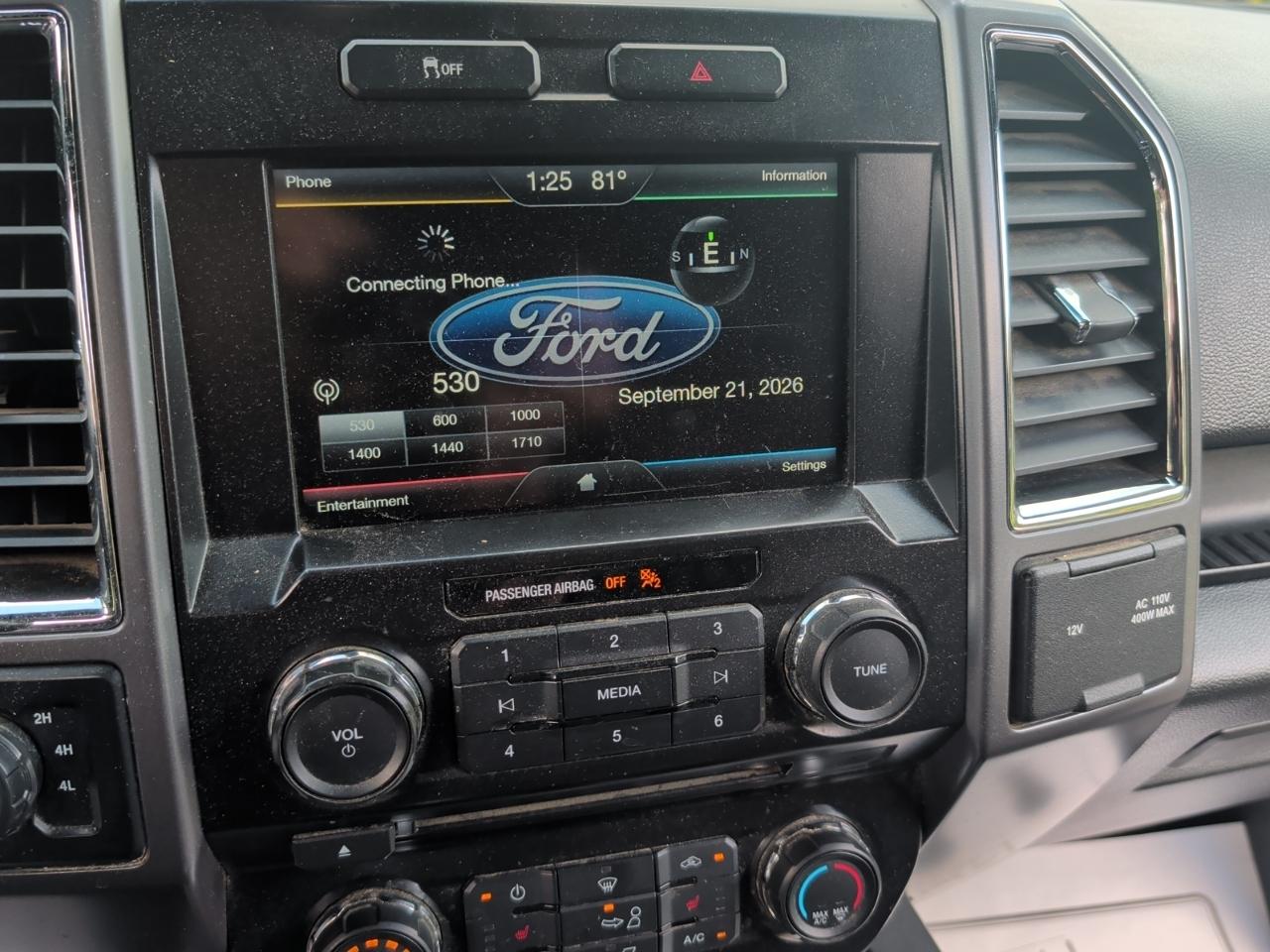 Ford F-150 4WD SuperCab 133" Lariat 2015