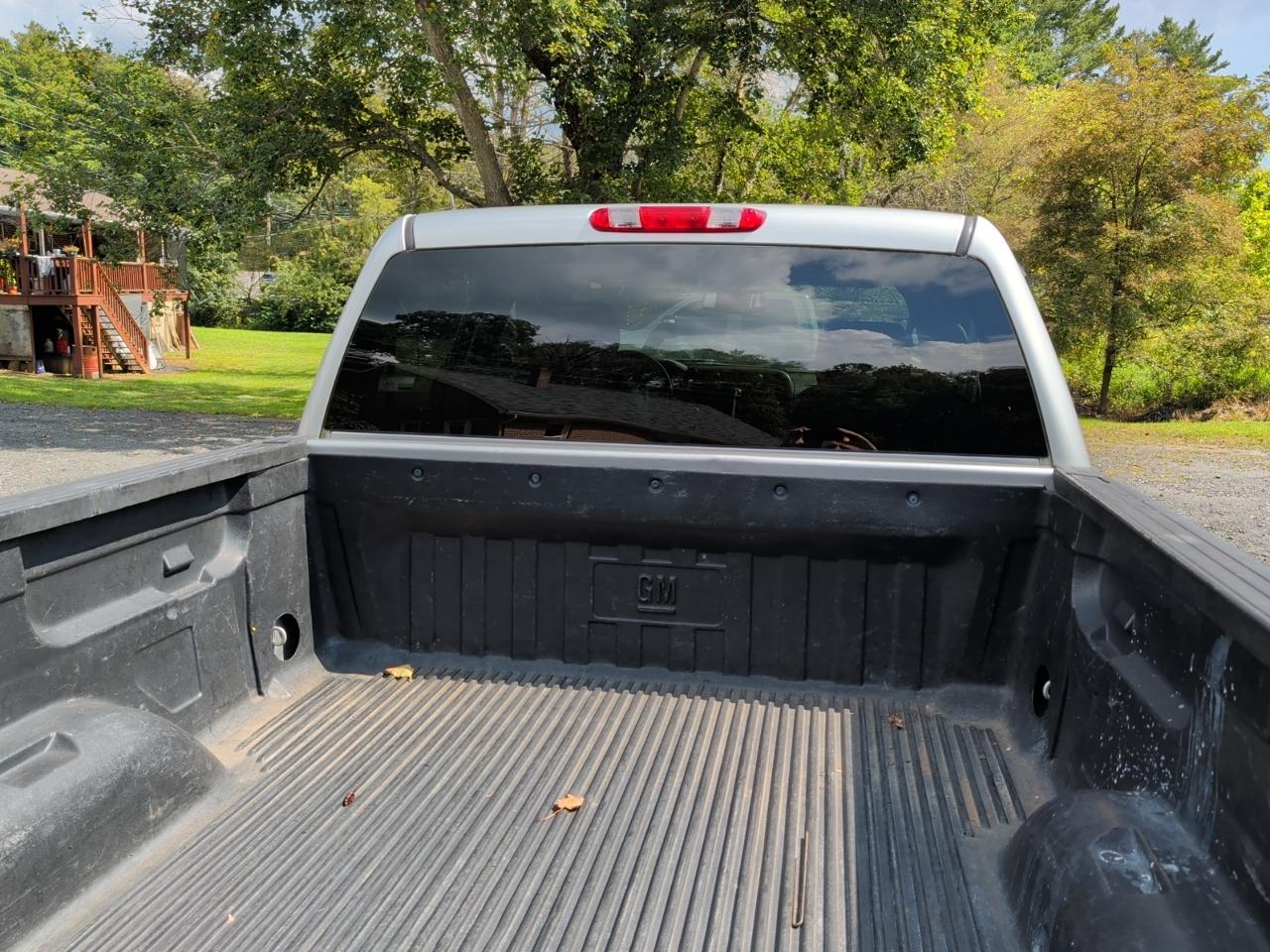 GMC Sierra 2500HD 4WD Crew Cab 159" AT4 2011