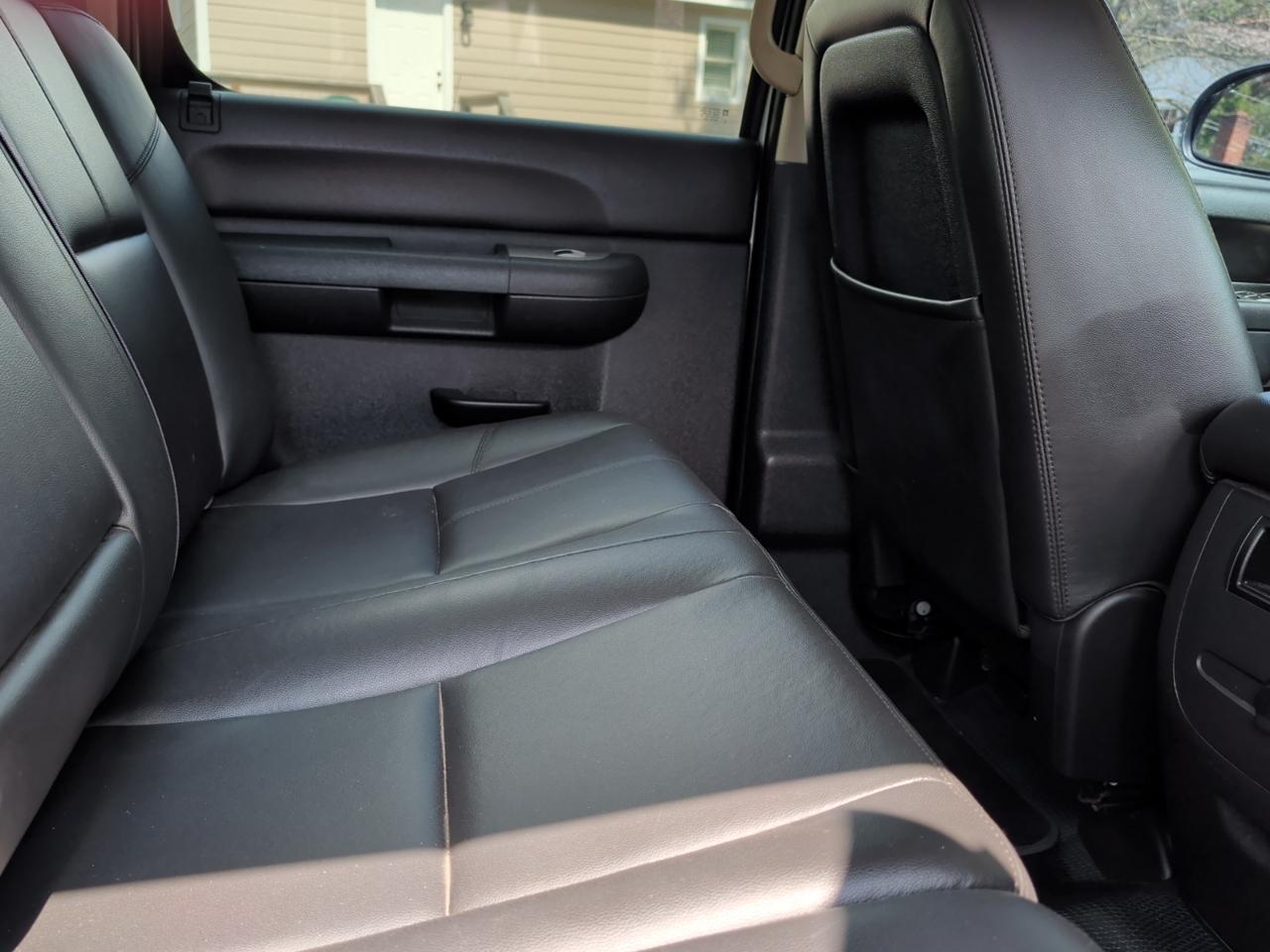 GMC Sierra 2500HD 4WD Crew Cab 159" AT4 2011