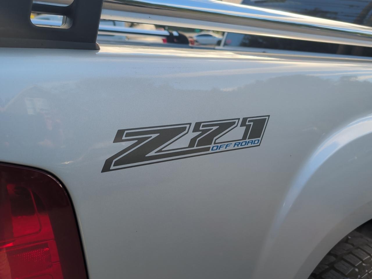 GMC Sierra 1500 4WD Crew Cab 143.5" Denali 2010