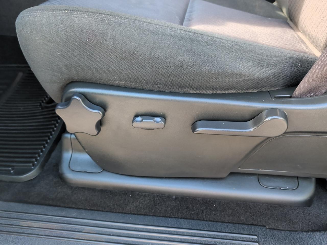 GMC Sierra 1500 4WD Crew Cab 143.5" Denali 2010