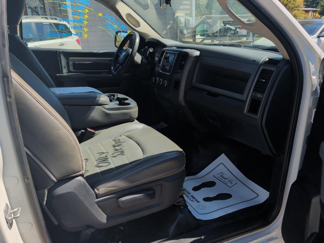RAM 1500 4WD Crew Cab 140.5" Big Horn 2013