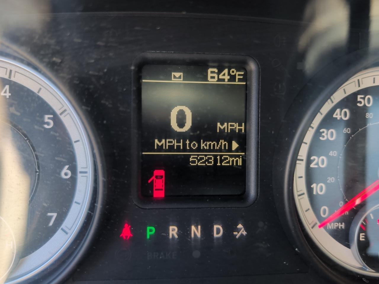 RAM 1500 4WD Crew Cab 140.5" Big Horn 2013