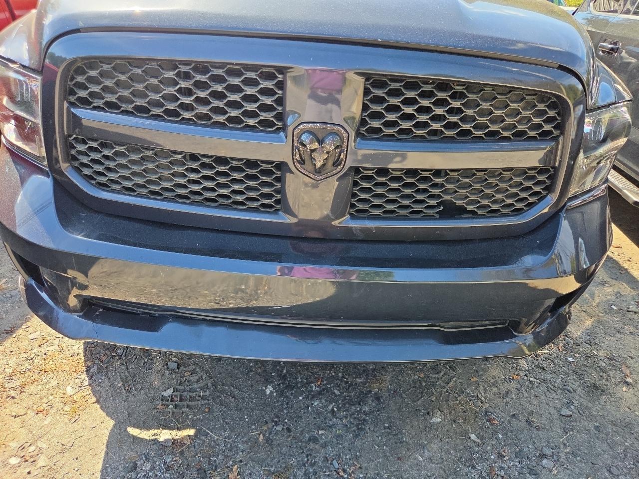 RAM 1500 4WD Reg Cab 120.5" Outdoorsman 2014