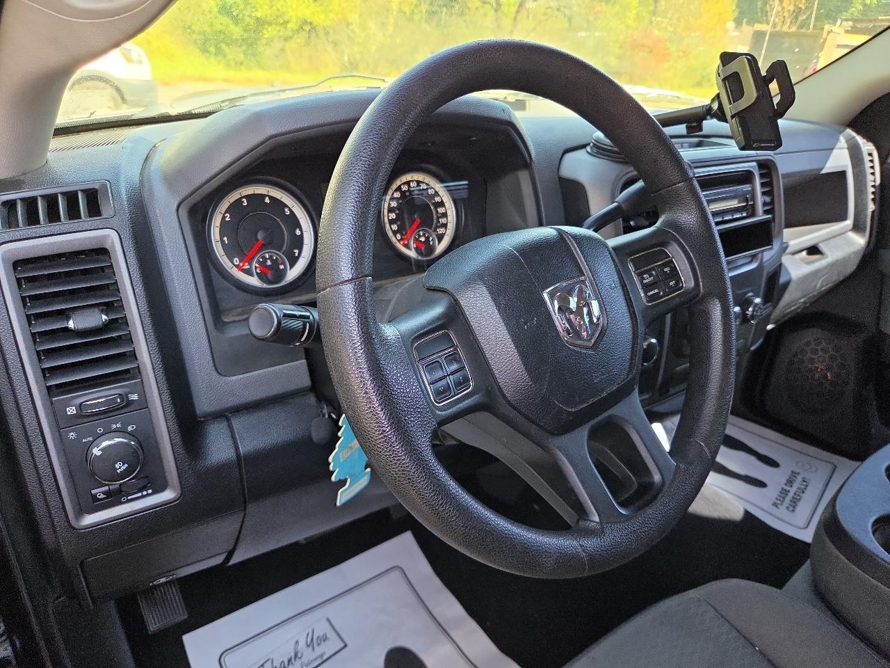 RAM 1500 4WD Reg Cab 120.5" Outdoorsman 2014