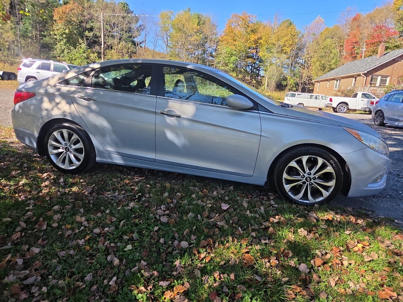 Hyundai Sonata Limited Auto 2013