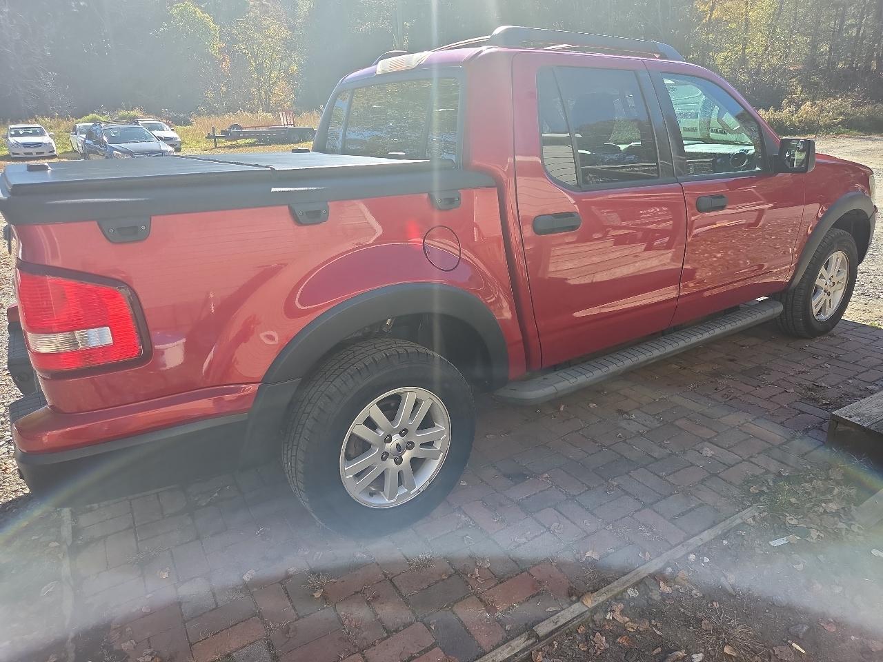 Ford Explorer Sport Trac XLT 4.0L 4WD 2010