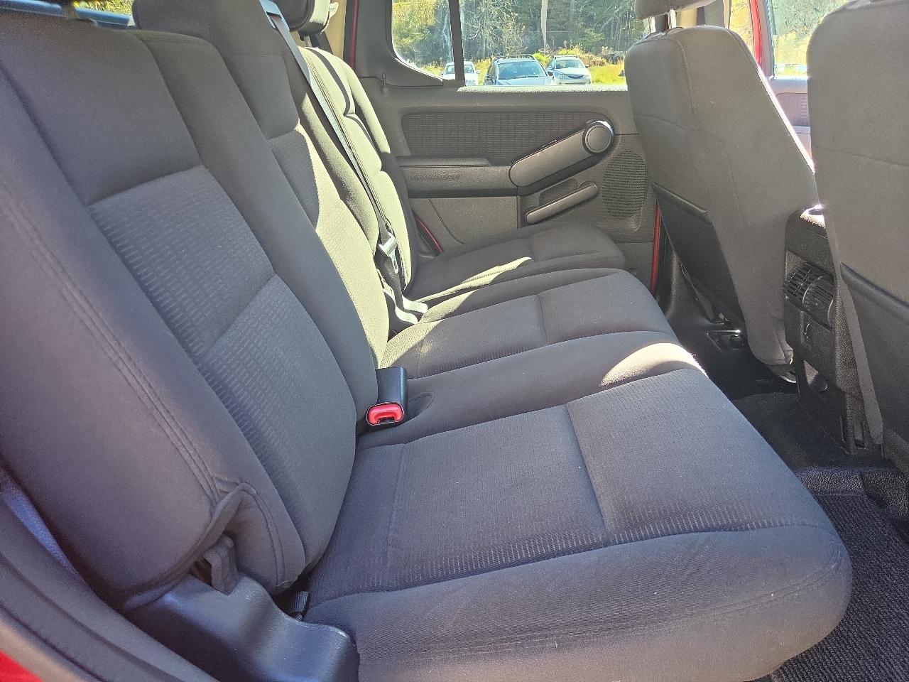 Ford Explorer Sport Trac XLT 4.0L 4WD 2010
