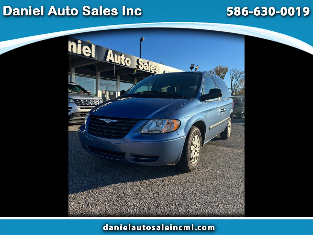 2007 Chrysler Town & Country Base