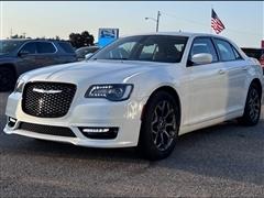 2017 Chrysler 300 