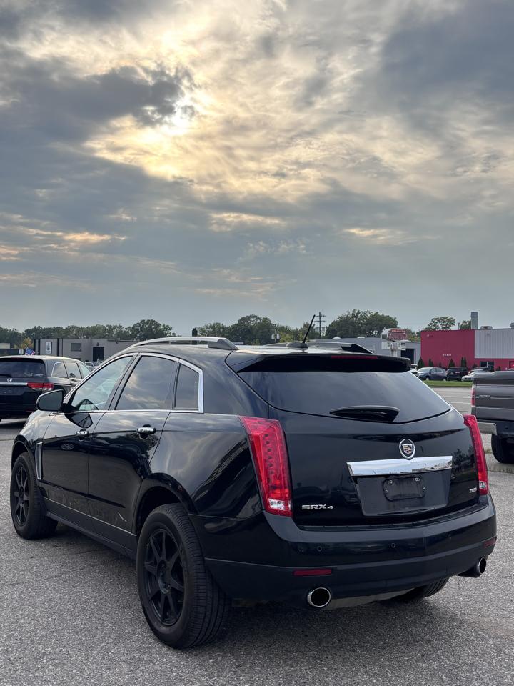 Cadillac SRX photo 3