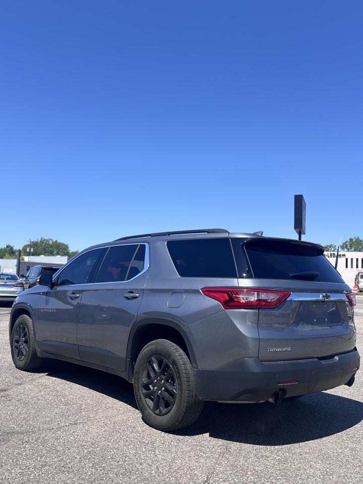 Chevrolet Traverse photo 4