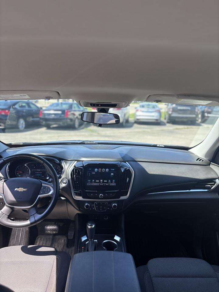 Chevrolet Traverse photo 7
