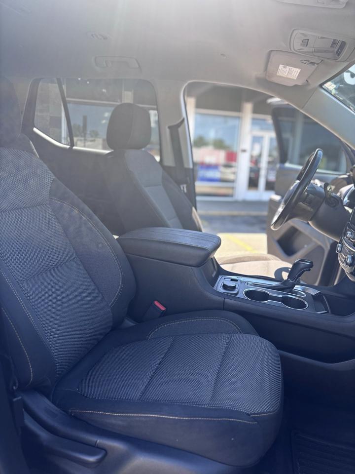 Chevrolet Traverse photo 8