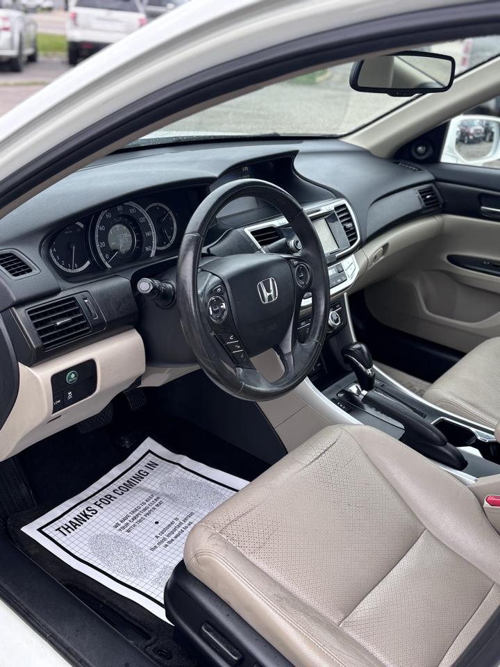 Honda Accord photo 5