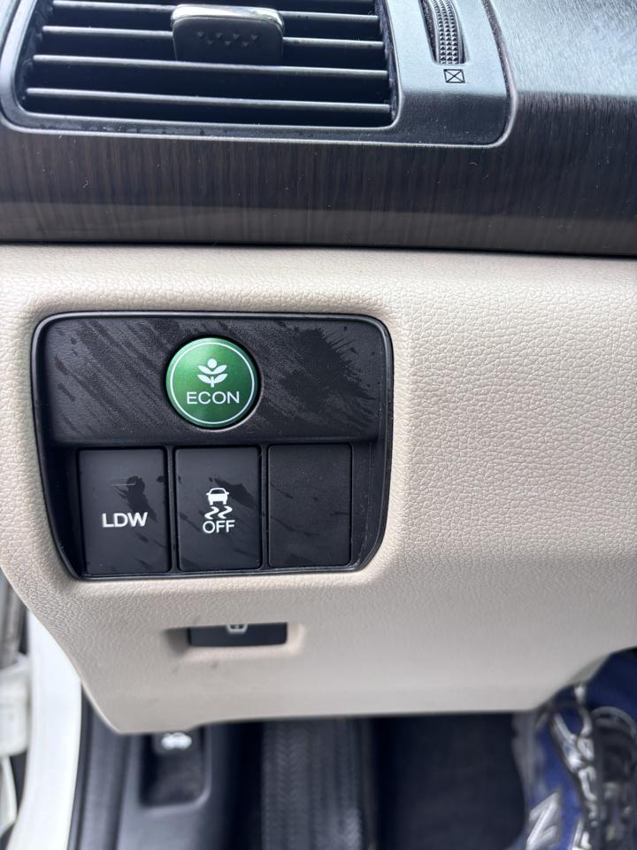 Honda Accord photo 12