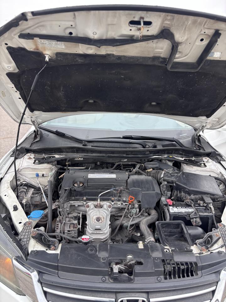 Honda Accord photo 15