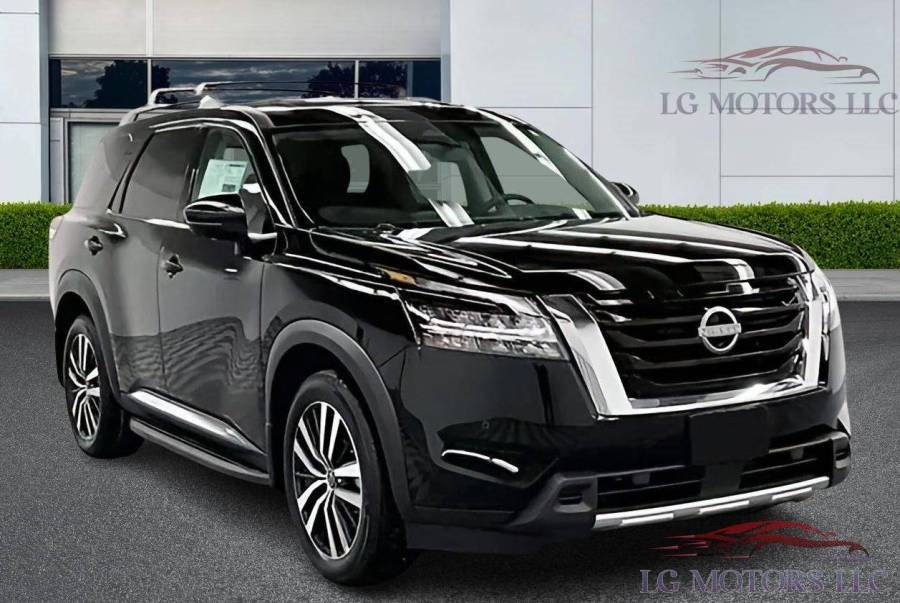 2024 Nissan Pathfinder Platinum
